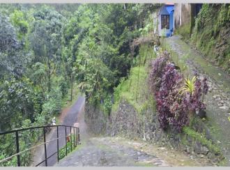 വാസയോഗ്യമായ വീട്‌ വില്പനയ്ക്ക് കോട്ടയം, Erattupetta, Teekoy