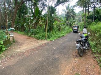 Residential Land for Sale in Ernakulam, Muvattupuzha, Vazhakulam