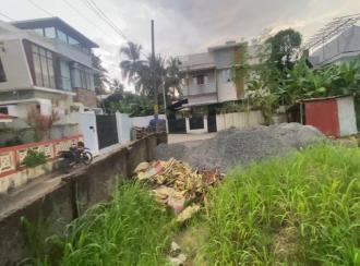 Residential Land for Sale in Ernakulam, Ernakulam town, Kaloor