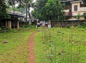 Residential Land for Sale in Ernakulam, Aluva, Chunangamvely, Chunangamvely, Aluva