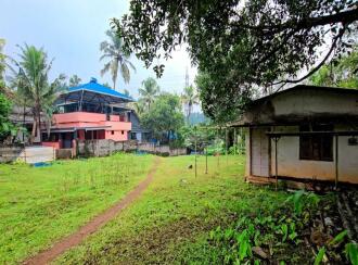 Residential Land for Sale in Ernakulam, Aluva, Chunangamvely, Chunangamvely, Aluva