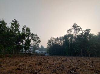 Residential Land for Sale in Ernakulam, Perumbavoor, Kuruppampady