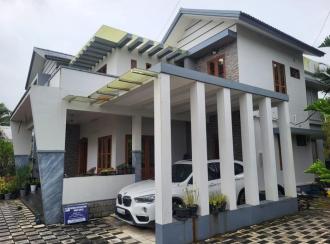 Residential House Villa for Sale in Ernakulam, Aluva, Aluva