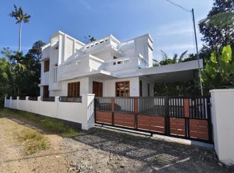 Residential House Villa for Sale in Ernakulam, Angamaly, Mookkannoor