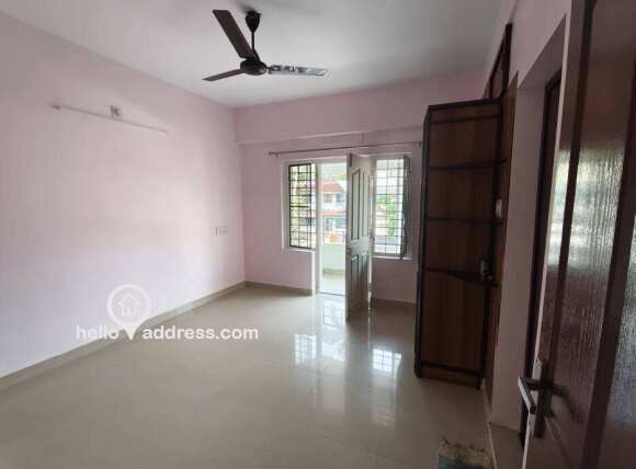 Bedroom1-with Main road facing balcony