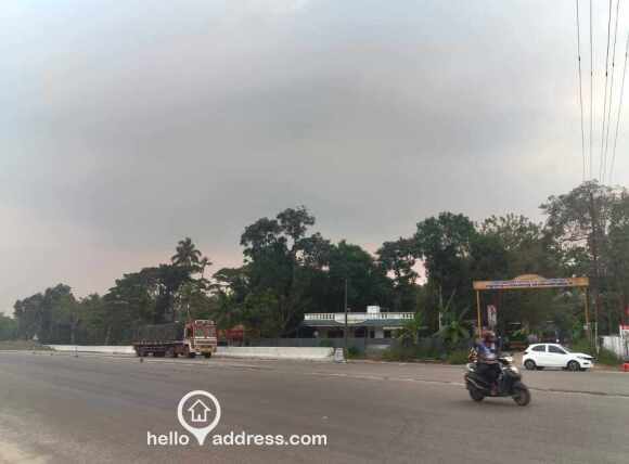 Ideal for showroom / clinic / supermarket / franchise