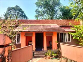 Residential Land for Sale in Kottayam, Kottayam town, Moolavattom, Near Amrita Vidyalayam