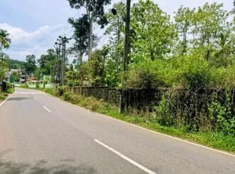 Residential Land for Sale in Pathanamthitta, Thiruvalla, Eraviperoor, From Puramattom Junction, first plot on the left side - North to Puthusserry - Kalloopara Rd