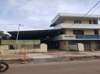 Commercial Building for Sale in Thrissur, Irinjalakuda, Kombara, Kombara
