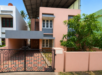 Residential Land for Sale in Trivandrum, Thiruvananthapuram, Chackai Airport Road, Kalpaka Nagar