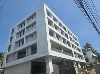 Commercial Building for Rent in Ernakulam, Ernakulam town, Elamakara, opp ICICI Bank and Opp K R Bakes