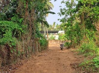 Residential Land for Sale in Thrissur, Irinjalakuda, Kandeshwaram