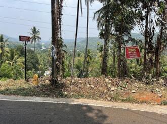 Residential Land for Sale in Malappuram, Malappuram, Munduparamba, Cherattukuzhy rd 11°03'07.6"N 76°05'09.7"E