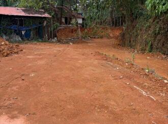 Residential Land for Sale in Ernakulam, Muvattupuzha, Kalamboor, NEAR AYAVANA PANCHAYATH