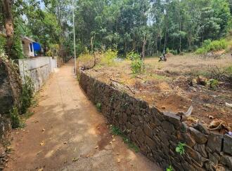 Residential Land for Sale in Kottayam, Ettumanoor, Ettumanoor, Near Koodalloor Junction