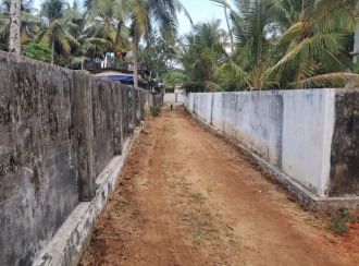Residential Land for Sale in Ernakulam, Paravur, Moothakunnam, Gothuruth