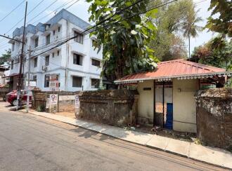 Residential Land for Sale in Thrissur, Thrissur, Thrissur town, Mannath Lane, off M.G. Road