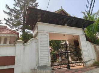 Residential House Villa for Sale in Ernakulam, Aluva, Chowwara, Palace Road