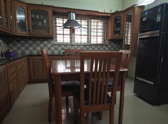 Residential House Villa for Sale in Ernakulam, Aluva, Chowwara, Palace Road