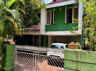 Residential House Villa for Sale in Ernakulam, Edappally, Edapally, Manimala Road, Near St. George Church Edappally