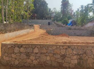 Residential Land for Sale in Trivandrum, Thiruvananthapuram, Sreekaryam, Pangappara