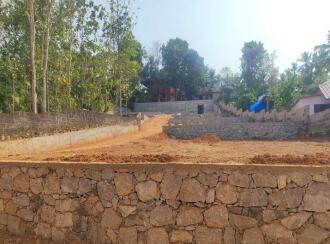 Residential Land for Sale in Trivandrum, Thiruvananthapuram, Sreekaryam, Pangappara