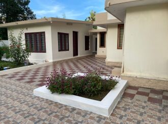 Residential Land for Sale in Thrissur, Chalakudy, Vellanchira, Karoor-Kombodinjamakkal PWD Road