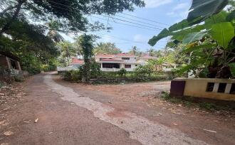 Residential Land for Sale in Kozhikode, Calicut, Calicut town, Near Sarovaram Bio park