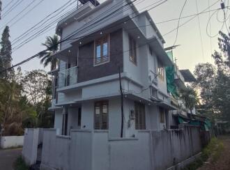 Residential House Villa for Sale in Ernakulam, Tripunithura, Hill palace, Opposite to LBSRA Road