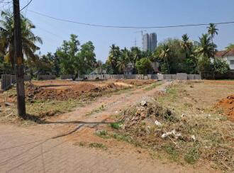 Residential Land for Sale in Ernakulam, Tripunithura, Eroor, Near to Bhavan's Vidya Mandir