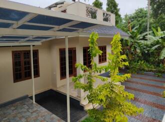 Residential House Villa for Sale in Thrissur, Mala, Madathumpady, Judge mook