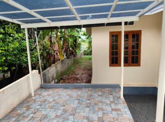 Residential House Villa for Sale in Thrissur, Mala, Madathumpady, Judge mook