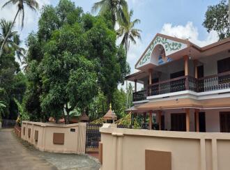 Residential House Villa for Sale in Ernakulam, Muvattupuzha, Thrikkalathoor, Seenaygiri Kurishumthotty