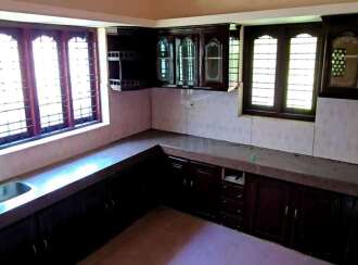 Residential House Villa for Sale in Pathanamthitta, Thiruvalla, Kizhakkanmuthoor, Near Believers Church Residential School