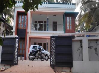 Residential House Villa for Sale in Kannur, Thalassery, Thalassery town, Near Muzhappilangadu Kadavu