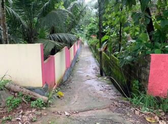 Residential Land for Sale in Kottayam, Kottayam town, Puthuppally, NILAKKAL CHURCH