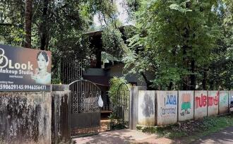 Residential House Villa for Sale in Thrissur, Irinjalakuda, Irinjalakuda, Madayikkonam