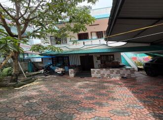 Residential House Villa for Sale in Ernakulam, Thoppumpady, Mundamveli, St. Luis Chapel road, Mundamvely.