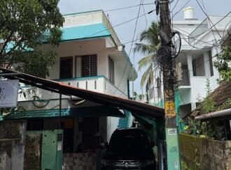 Residential House Villa for Sale in Ernakulam, Thoppumpady, Mundamveli, St. Luis Chapel road, Mundamvely.