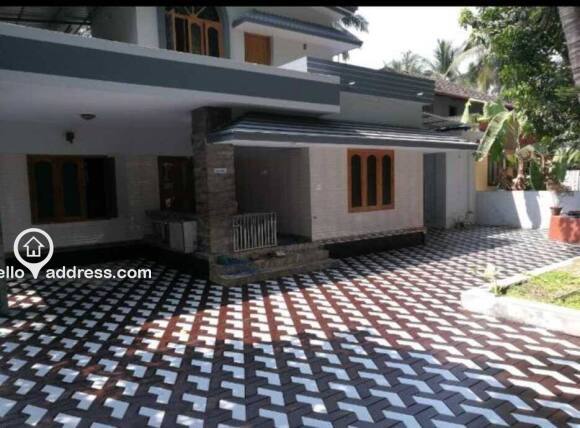 വാസയോഗ്യമായ വീട്  / ഉല്ലാസഭവനം വില്പനയ്ക്ക് 