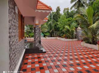 Residential House Villa for Sale in Kottayam, Vaikom, Velloor, Pallippady Juma Masjid velloor Vaikom Vettikkattumukku - Velloor main roadside