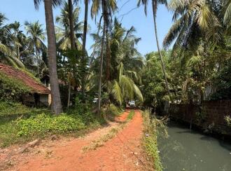 Residential Land for Sale in Kozhikode, Mankavu, Mankavu, 1.5 km from Lulu Mall behind Petrol pump Mankave , Calicut