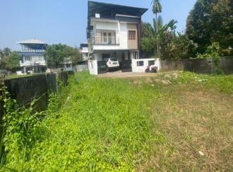 Residential Land for Sale in Ernakulam, Ernakulam town, Elamakara, Perandoor Road