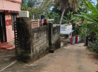 Residential Land for Sale in Trivandrum, Thiruvananthapuram, Pravachambalam, Near Mar Gregorius Convent School