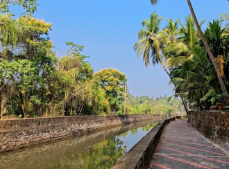 Commercial Land for Sale in Kozhikode, Elathur, Mokavoor, Kaipurath Palam