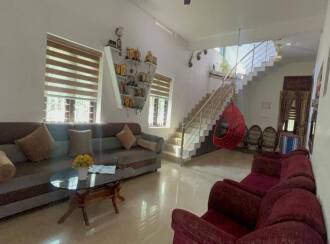 Residential House Villa for Sale in Thrissur, Irinjalakuda, Konathukunnu, Near Kodakkaparambu shiva Temple