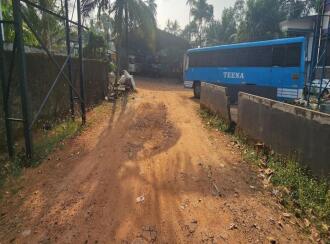 Commercial Land for Lease in Kottayam, Kottayam town, Kumaranalloor, Back side IDBI Bank in Kumaranalloor