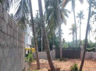 Residential Land for Sale in Trivandrum, Thiruvananthapuram, Kalady