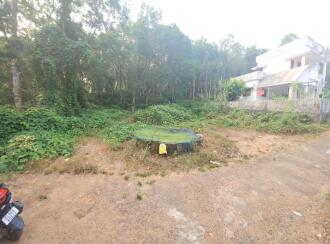 Residential Land for Sale in Kottayam, Pampady, 7th mile, Velloor
