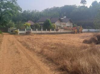 Residential Land for Sale in Ernakulam, Perumbavoor, Puthencruz, Meempara -Piravam road